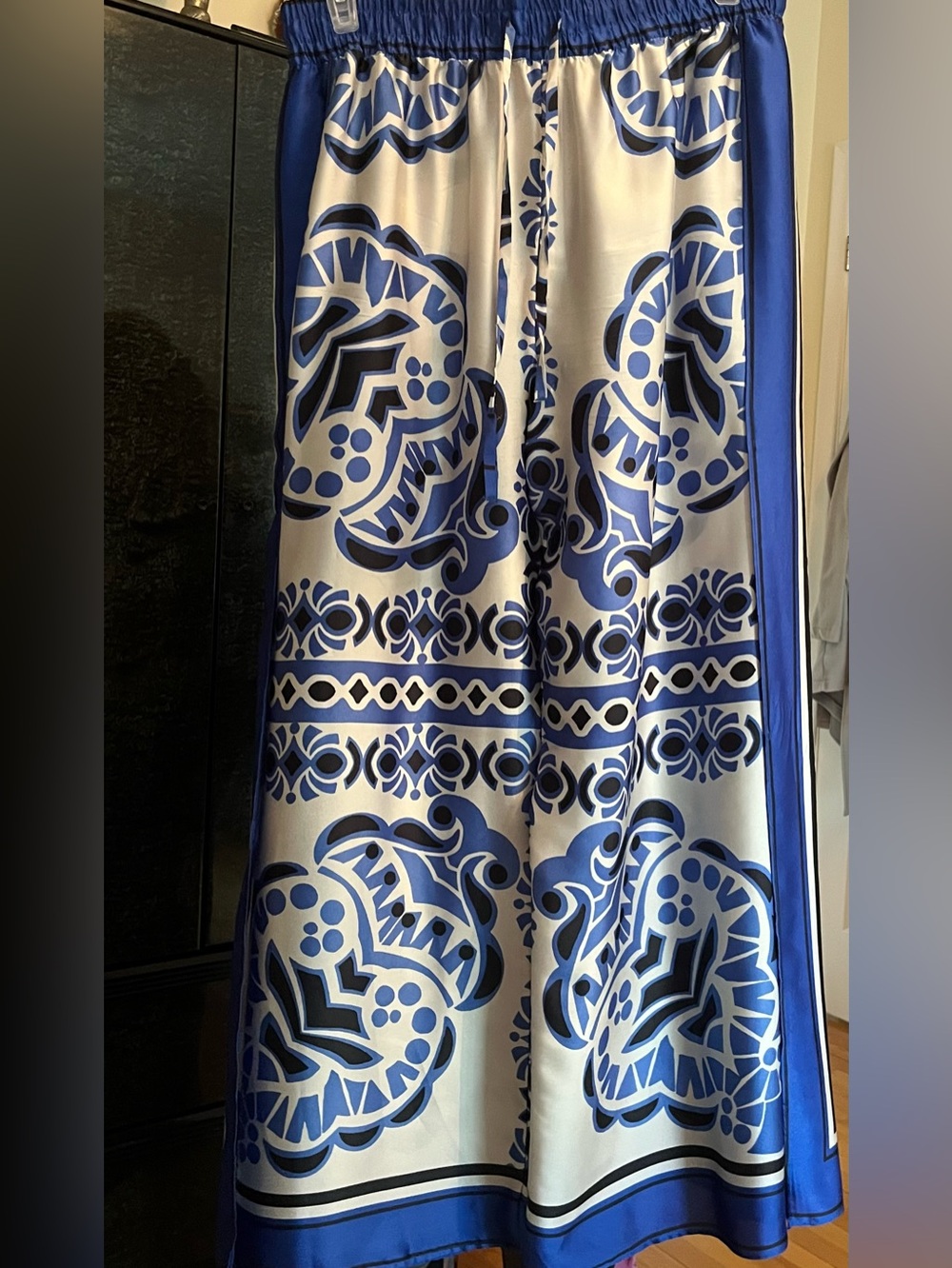 Zara Motif Pattern Palazzo Slit Pants in Royal Blue and White